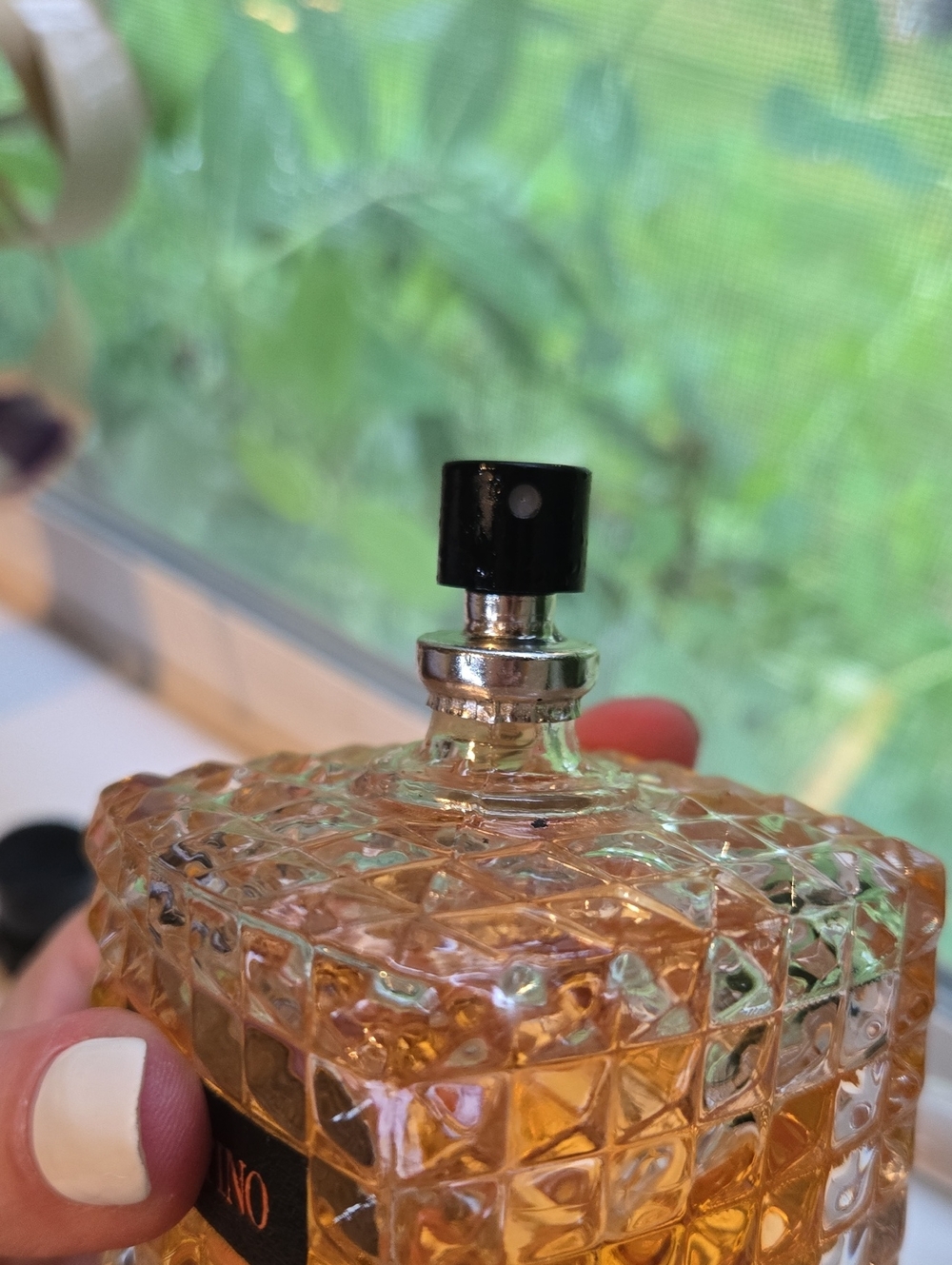 Valentino Perfume - Picture 6 of 6